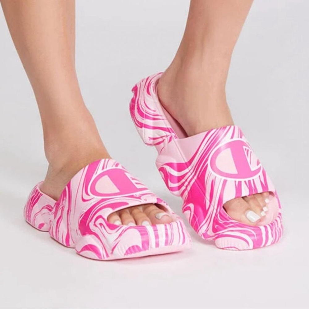Champion Women's Pink Mellow Squish Swirl Slide Sandals Men 8 , Women 10